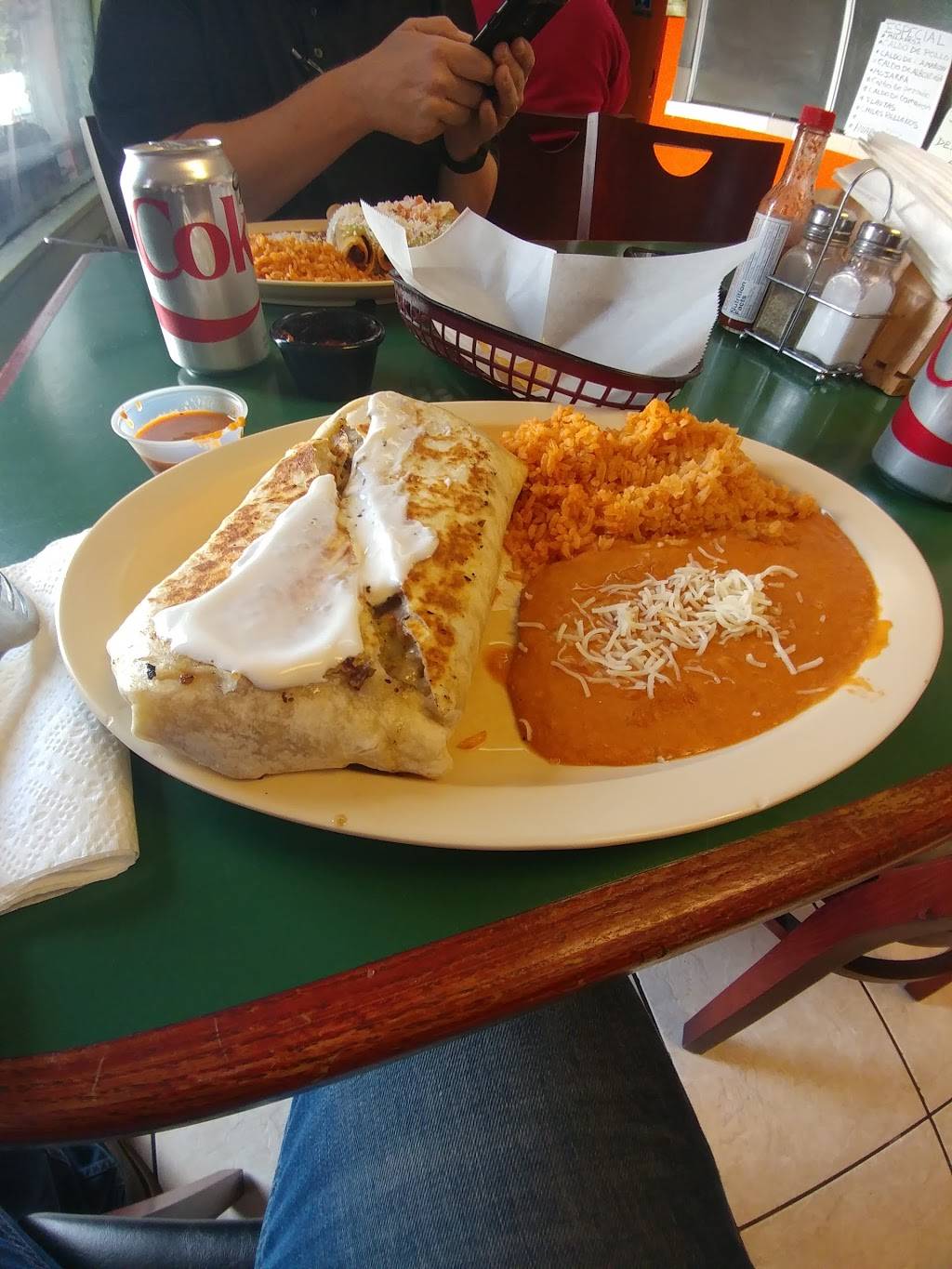 La Rubia Restaurant Santa Fe | restaurant | 14060 Gannet St, Santa Fe Springs, CA 90670, USA | 5624042636 OR +1 562-404-2636