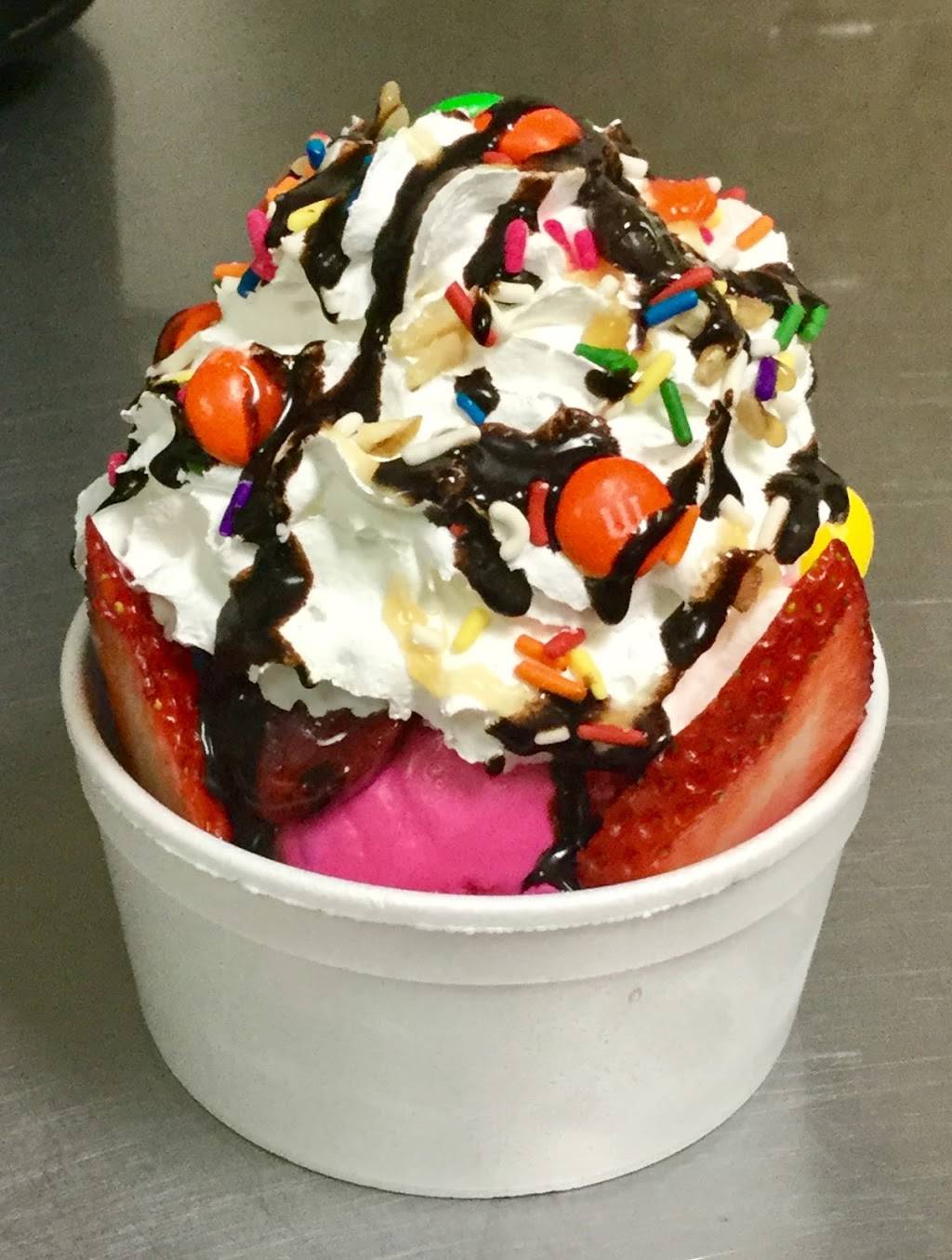 Neveria Castillo | restaurant | 730 E Brown Rd #106, Mesa, AZ 85203, USA | 6026008598 OR +1 602-600-8598