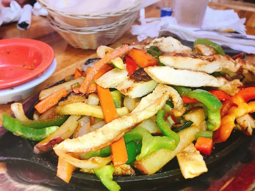 Nenas Mexican Restaurant | restaurant | 445 W Weber Ave #120, Stockton, CA 95203, USA | 2095470217 OR +1 209-547-0217