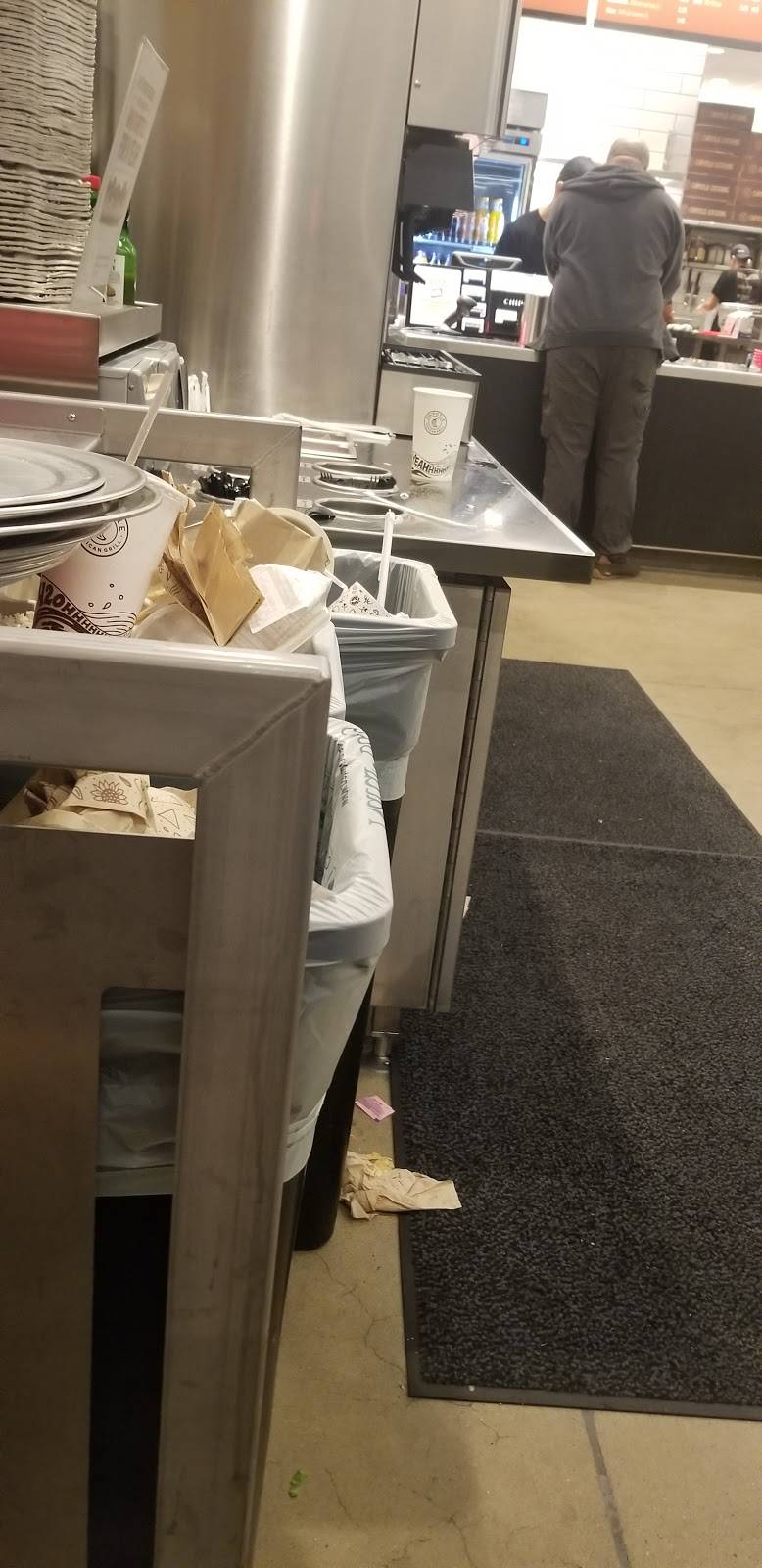 Chipotle Mexican Grill | restaurant | 125 US-80 E, STE 200, Mesquite, TX 75150, USA | 2144538260 OR +1 214-453-8260