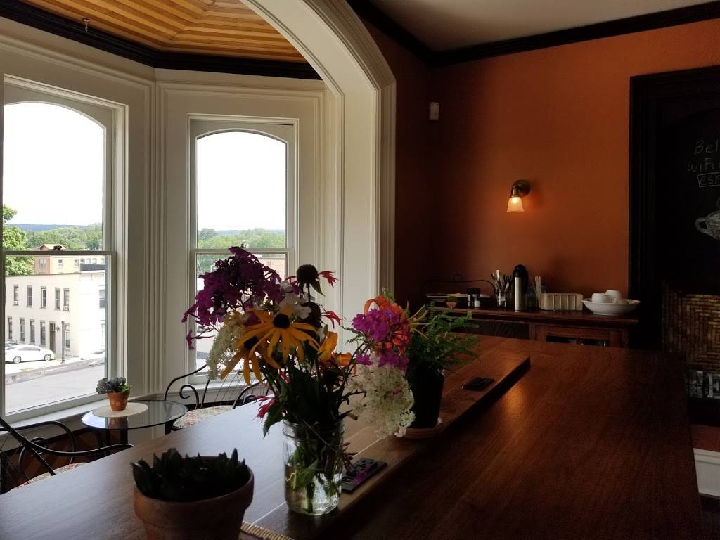 Bella Vita Cafe | restaurant | 138 1st St, Baraboo, WI 53913, USA | 6084482144 OR +1 608-448-2144