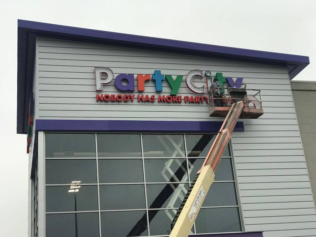 Serramonte Center | shopping mall | 3 Serramonte Center, Daly City, CA 94015, USA | 9252791800 OR +1 925-279-1800