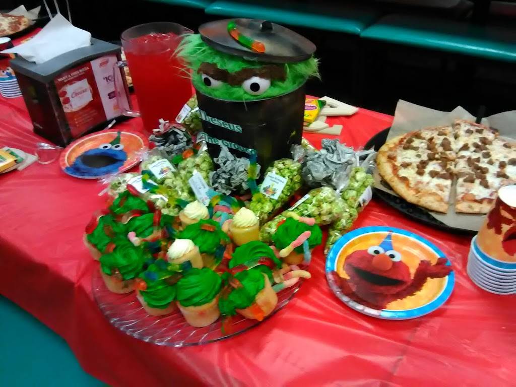 Chuck E. Cheeses | restaurant | 5151 Lakewood Blvd, Lakewood, CA 90712, USA | 5626345520 OR +1 562-634-5520