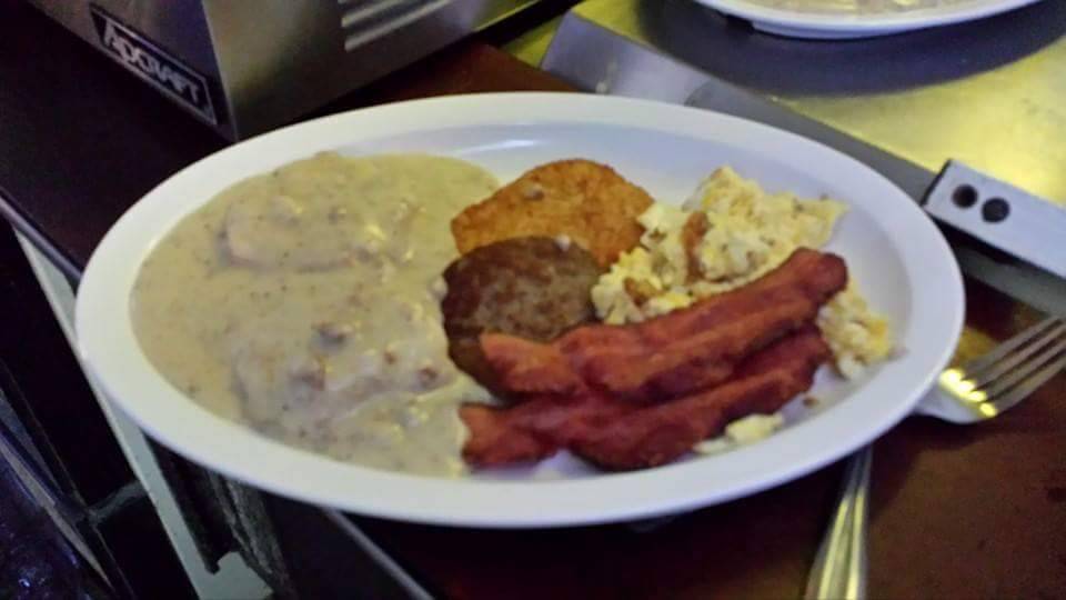 T E Js Sports Connection Inc | restaurant | 3219 NE Adams St, Peoria, IL 61603, USA | 3096861106 OR +1 309-686-1106