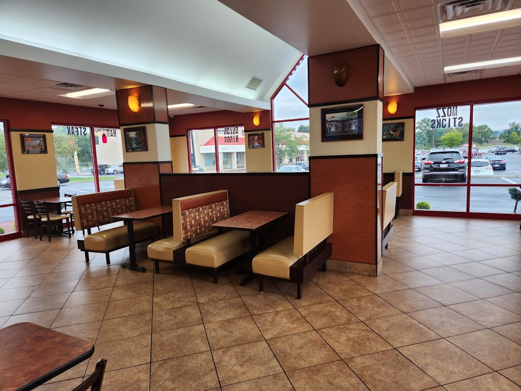 Julie’s Fast Foods | restaurant | 4850 Penn Ave, Reading, PA 19608, USA | 4847092002 OR +1 484-709-2002