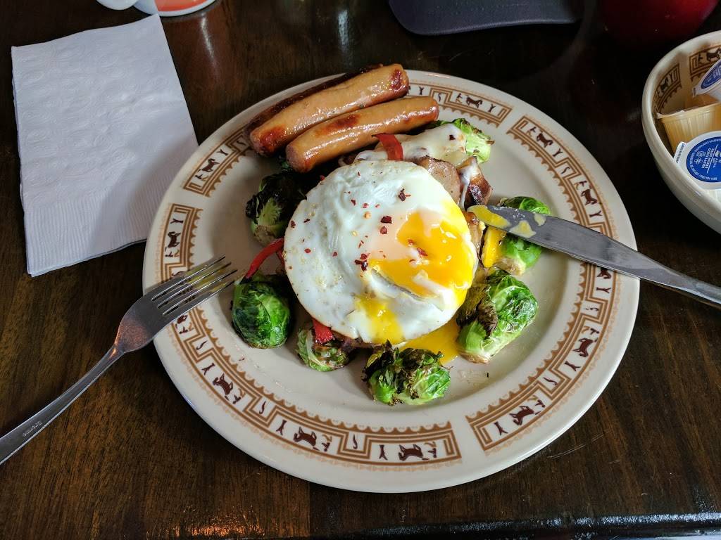 Chesterfields Gastro Diner | restaurant | 1433 Wellington St W #111, Ottawa, ON K1Y 2X2, Canada | 6136808990 OR +1 613-680-8990