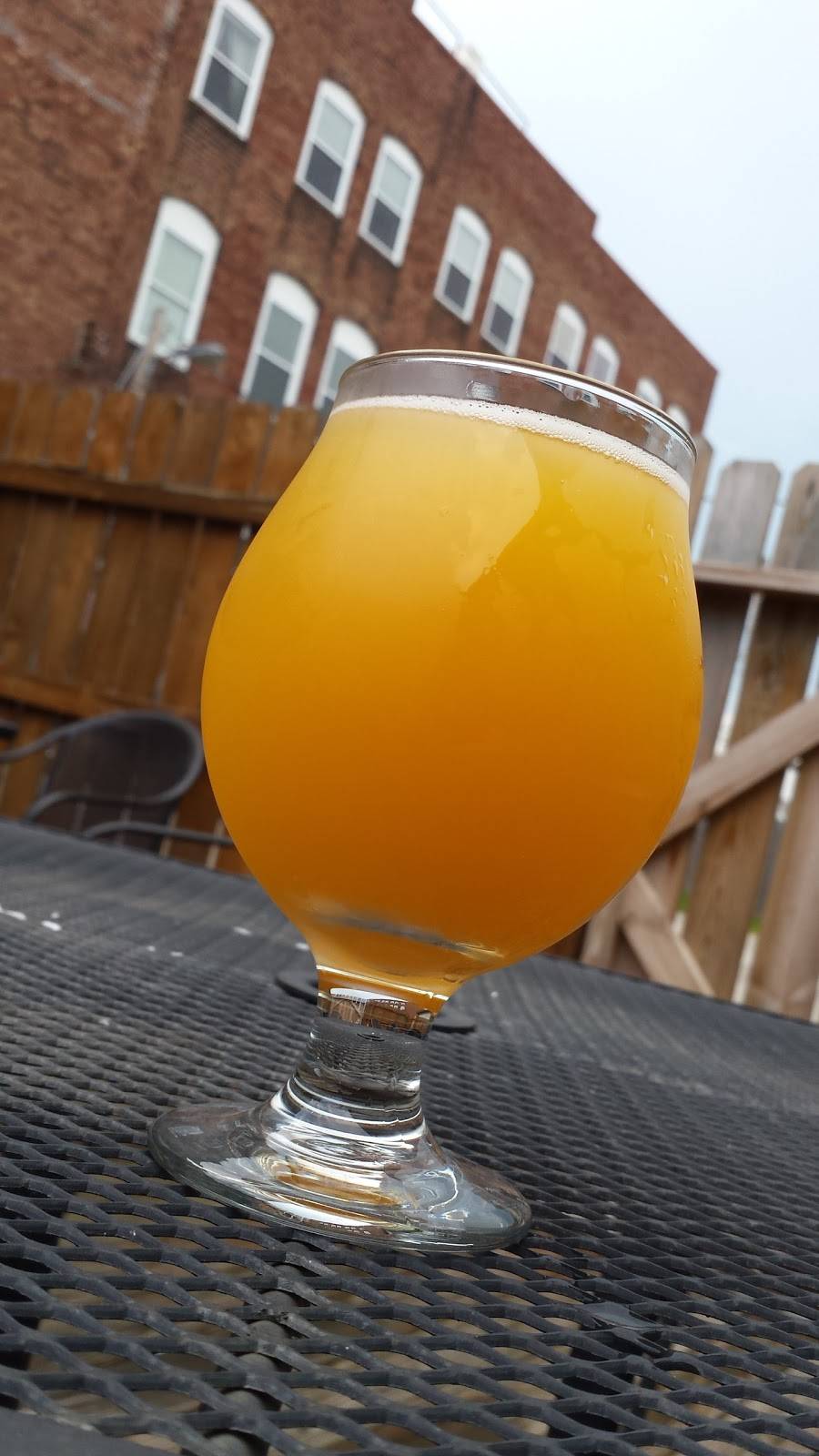 OKeefes Sports Pub & Grub | restaurant | 1331 5th Ave, Moline, IL 61265, USA | 3097620290 OR +1 309-762-0290