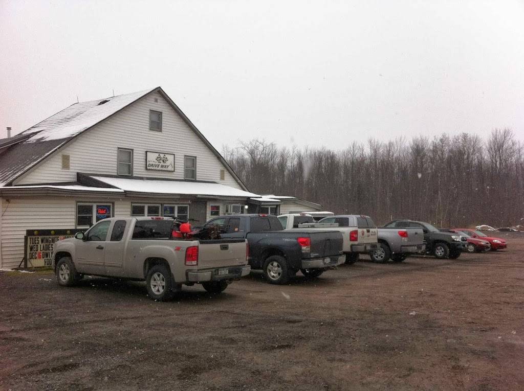 Driveway Inn | restaurant | 4169 NY-3, Fulton, NY 13069, USA | 3155932575 OR +1 315-593-2575