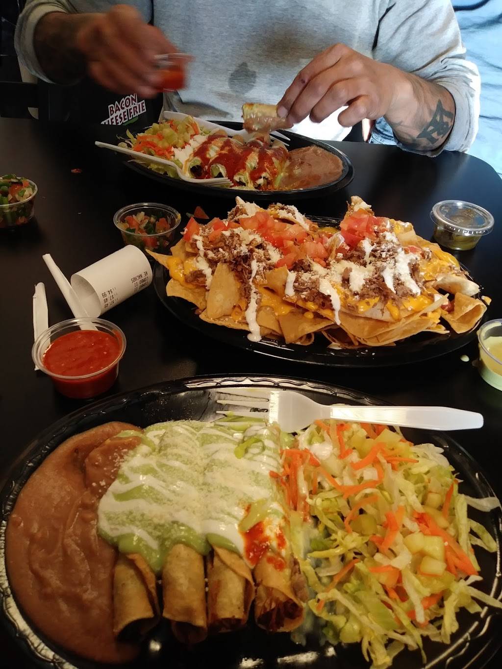 Ke Flauta | restaurant | 5100 Doniphan Dr, El Paso, TX 79932, USA | 9155814028 OR +1 915-581-4028