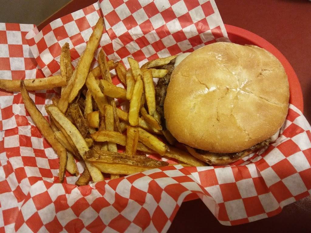 Remington Grill Burgers & BBQ | restaurant | 309 S Bickett Blvd, Louisburg, NC 27549, USA | 9194967005 OR +1 919-496-7005