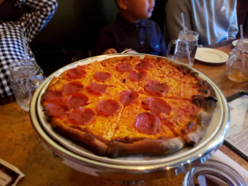 The Roost | restaurant | 181 County Rd 539, Cream Ridge, NJ 08514, USA | 6092082500 OR +1 609-208-2500