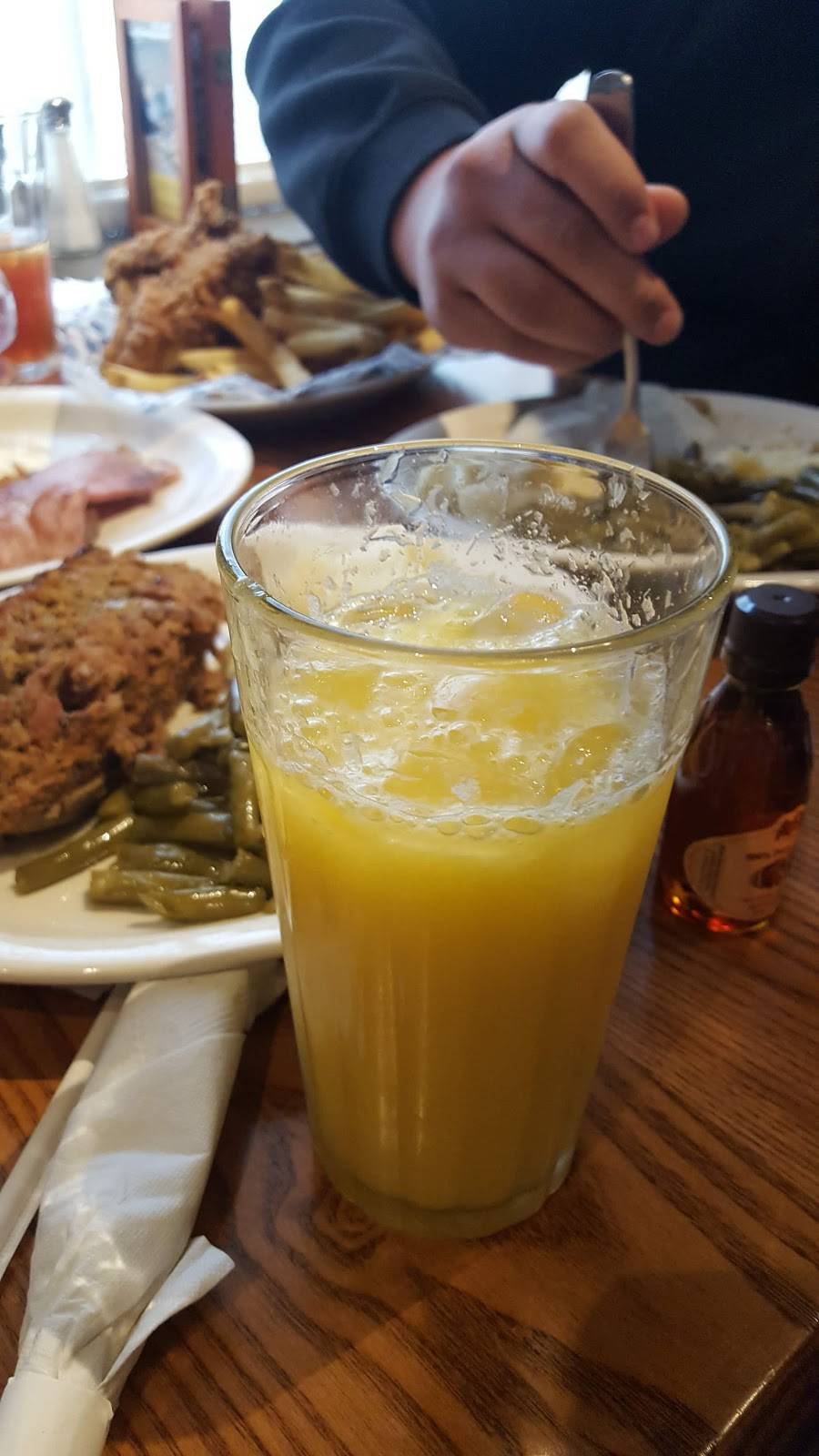 Cracker Barrel Old Country Store | restaurant | 4691 Gemini Pl, Fort Worth, TX 76106, USA | 8176248050 OR +1 817-624-8050