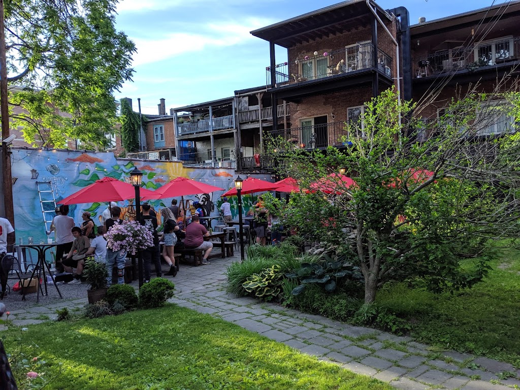 Schatzis Pub and Bier Garden | restaurant | 202 Main St, Poughkeepsie, NY 12601, USA | 8454541179 OR +1 845-454-1179