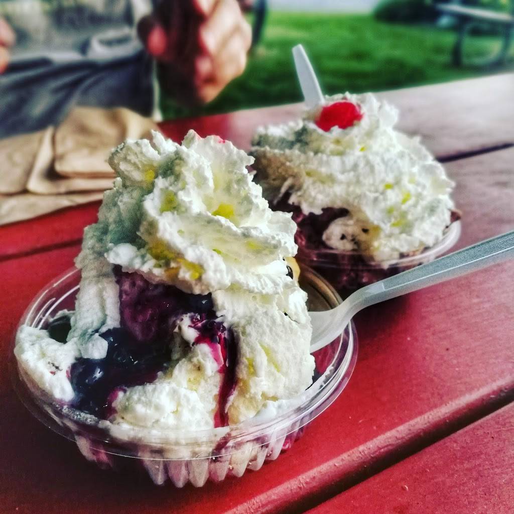 Summer House | restaurant | 552 College Hwy, Southwick, MA 01077, USA | 4135693581 OR +1 413-569-3581