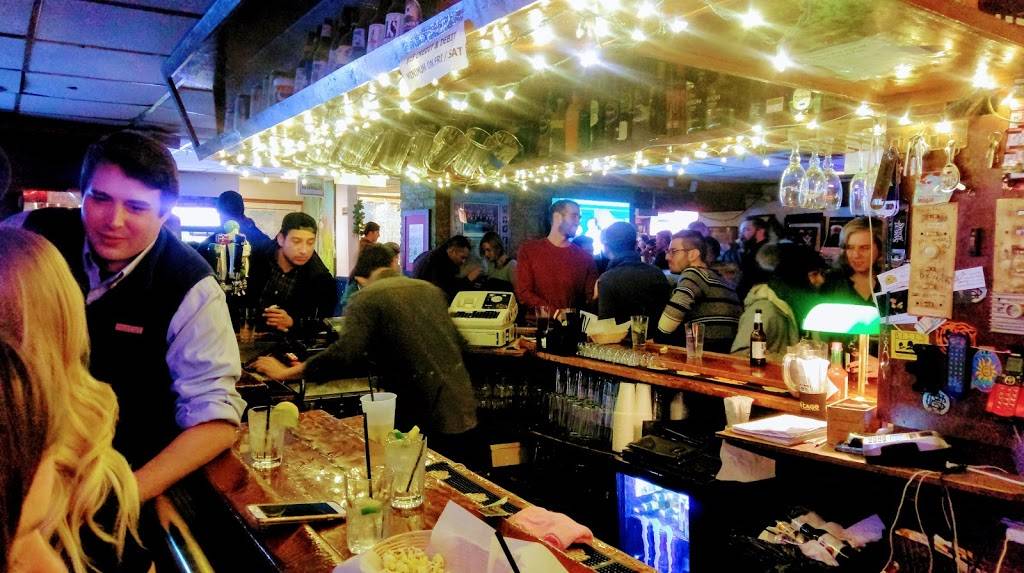 Galway Bay | restaurant | 500 W Diversey Pkwy, Chicago, IL 60614, USA | 7733483750 OR +1 773-348-3750