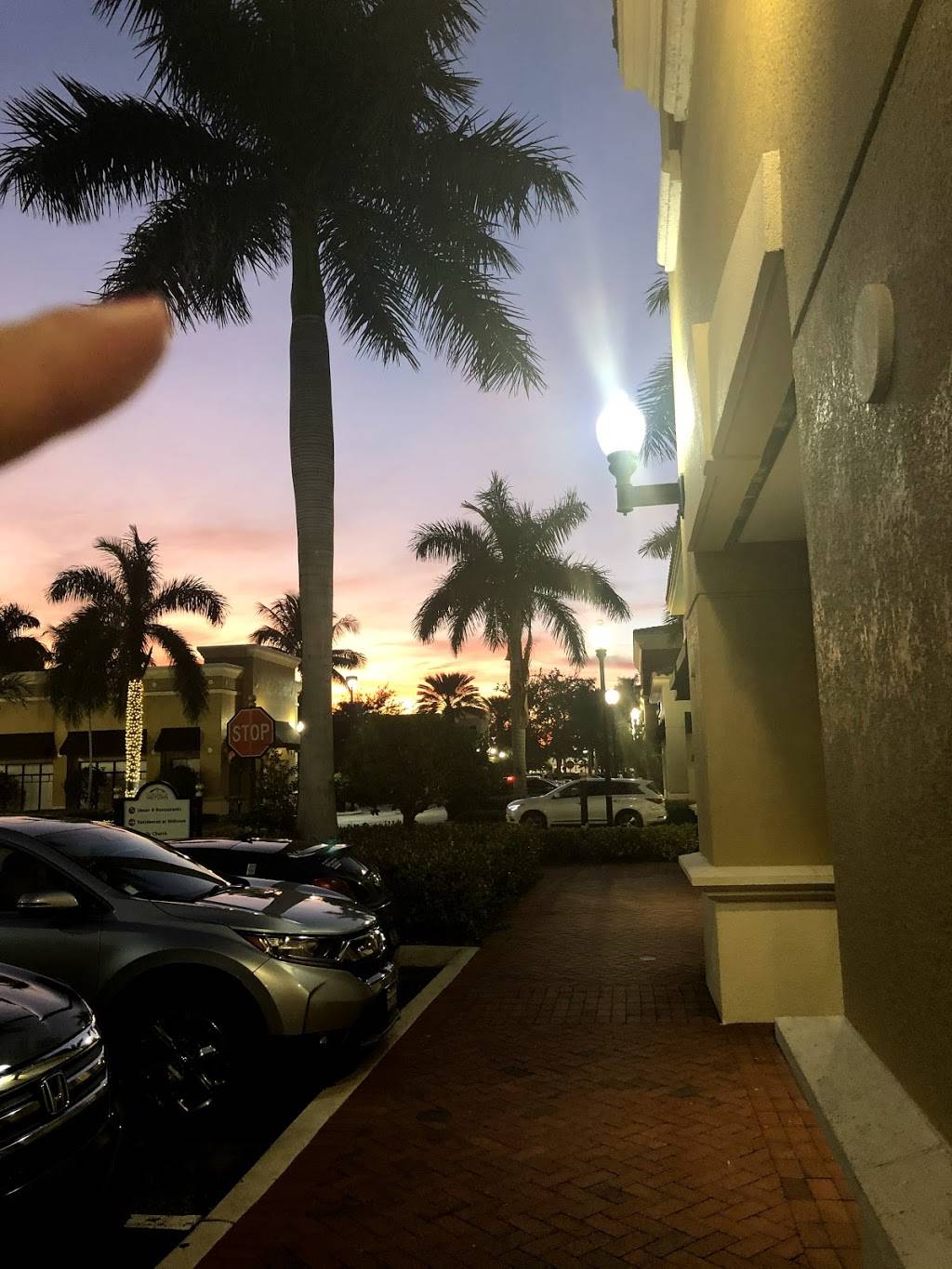 Banyan Subs | restaurant | 2520 PGA Boulevard #24, Palm Beach Gardens, FL 33410, USA | 5618387116 OR +1 561-838-7116