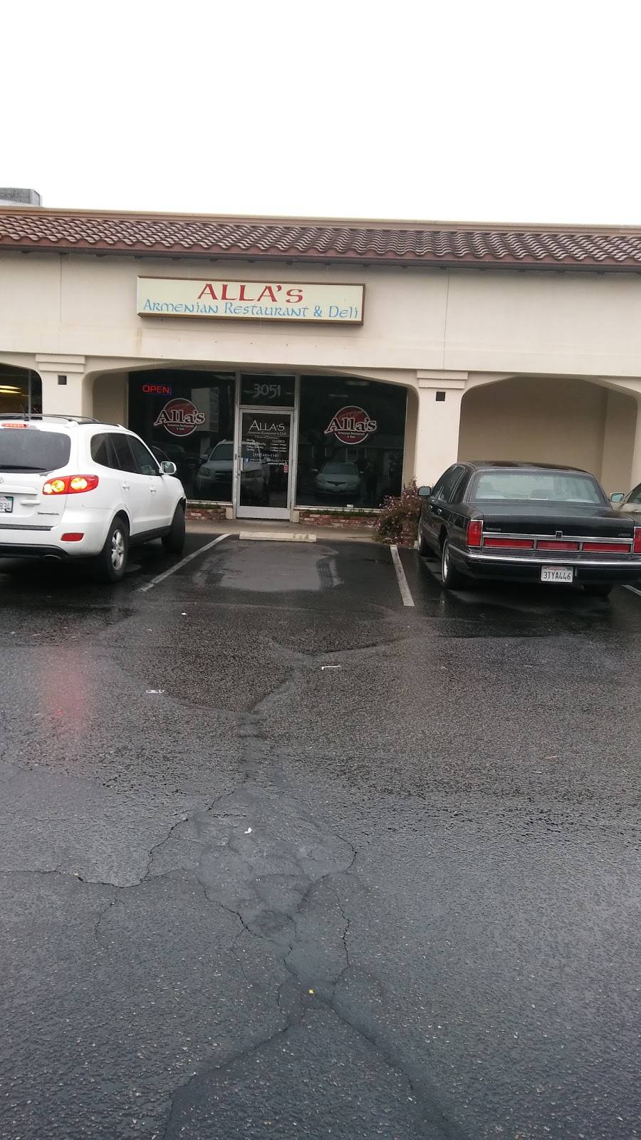 Allas Armenian Restaurant and Deli | restaurant | 3051 E Ashlan Ave, Fresno, CA 93726, USA | 5592211161 OR +1 559-221-1161