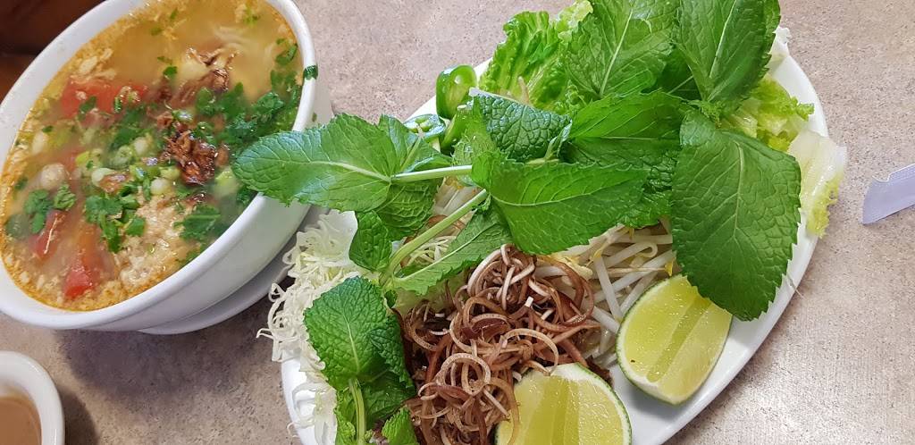 Pholicious | restaurant | 7582 W Cactus Rd # B5, Peoria, AZ 85381, USA | 6237732020 OR +1 623-773-2020