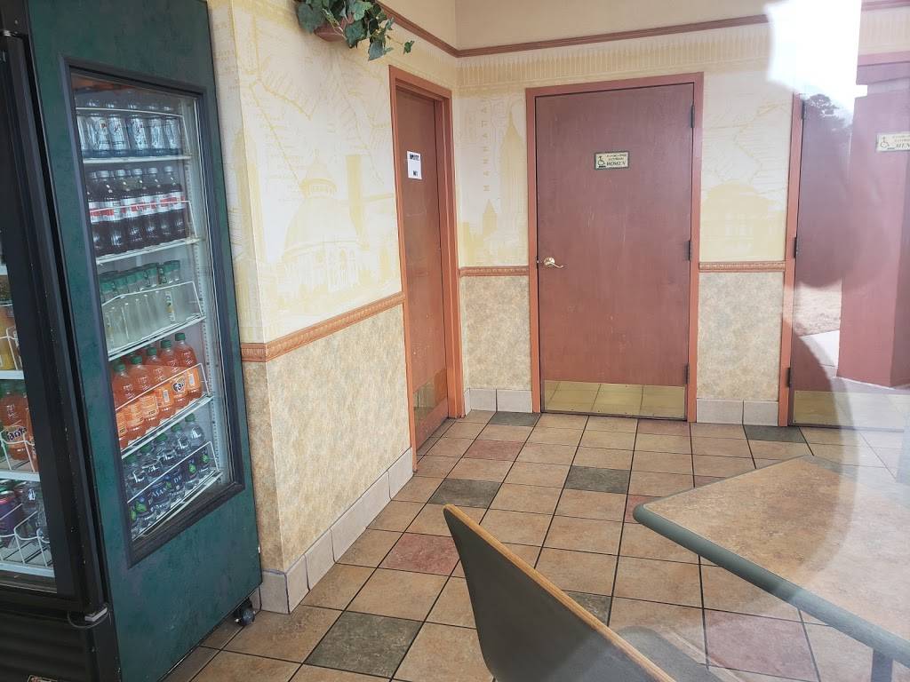 Subway | restaurant | 5400 N Croatan Hwy, Kitty Hawk, NC 27949, USA | 2522550539 OR +1 252-255-0539