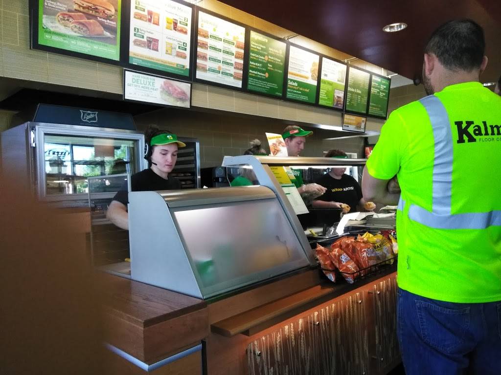 Subway Restaurants | restaurant | 434 N Mt Zion Rd, Lebanon, IN 46052, USA | 7654827761 OR +1 765-482-7761