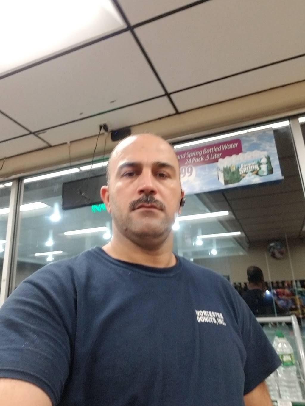 Dunkin | bakery | 170 Thompson Rd, Webster, MA 01570, USA | 5089433202 OR +1 508-943-3202