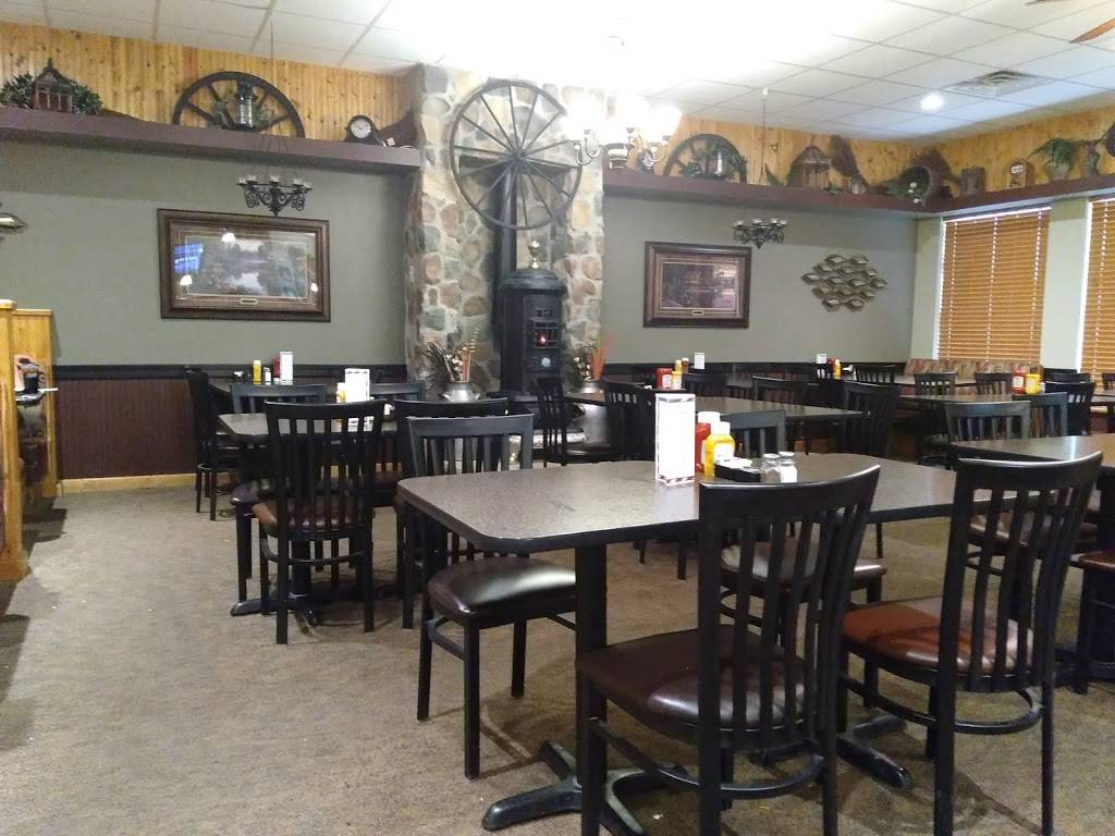 Stove House | restaurant | 2 Al Waterhouse Ave, Central City, IA 52214, USA | 3194386555 OR +1 319-438-6555