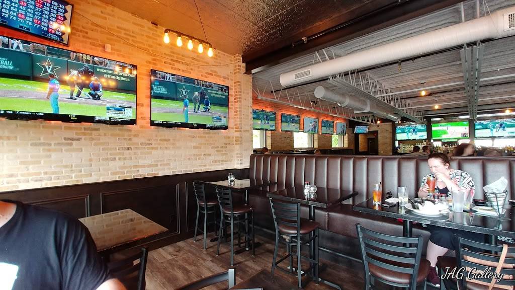 Johnny Blacks Public House | restaurant | 5171 Dixie Hwy, Waterford Twp, MI 48329, USA | 2485999001 OR +1 248-599-9001