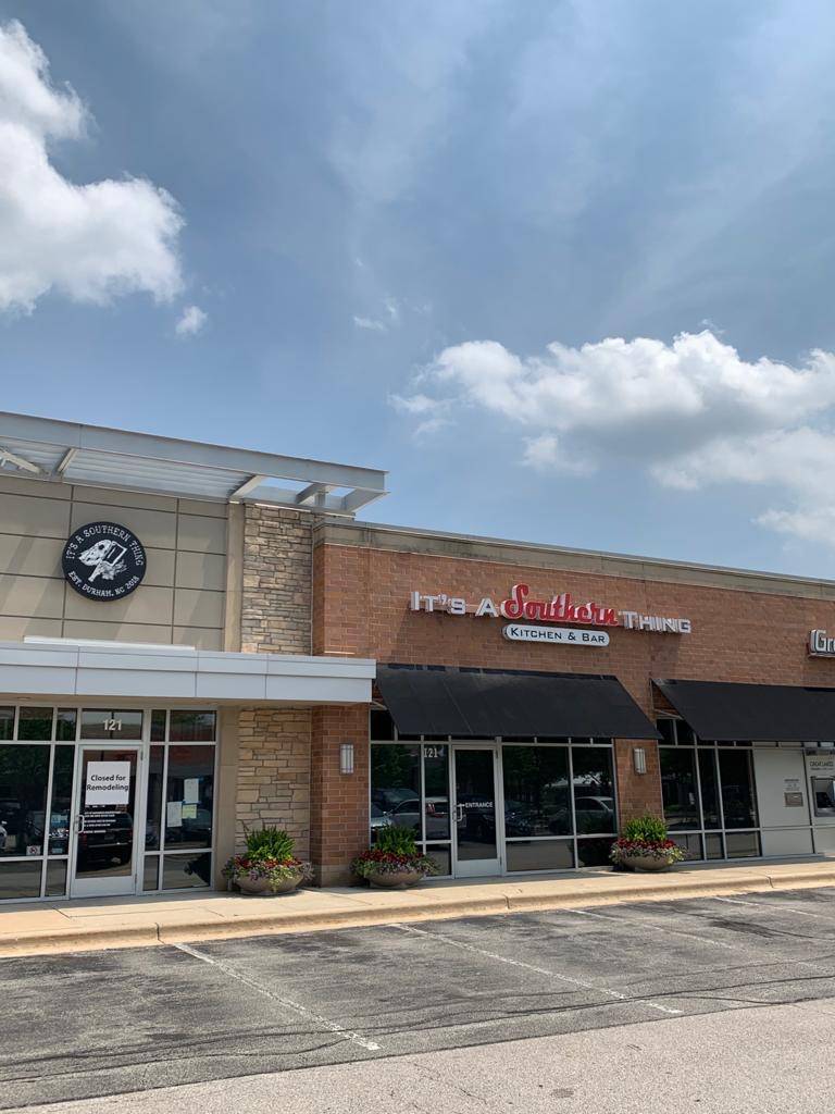 Its A Southern Thing: Kitchen & Bar | restaurant | 1727 Freedom Dr Suite 121, Naperville, IL 60563, USA | 3314575336 OR +1 331-457-5336
