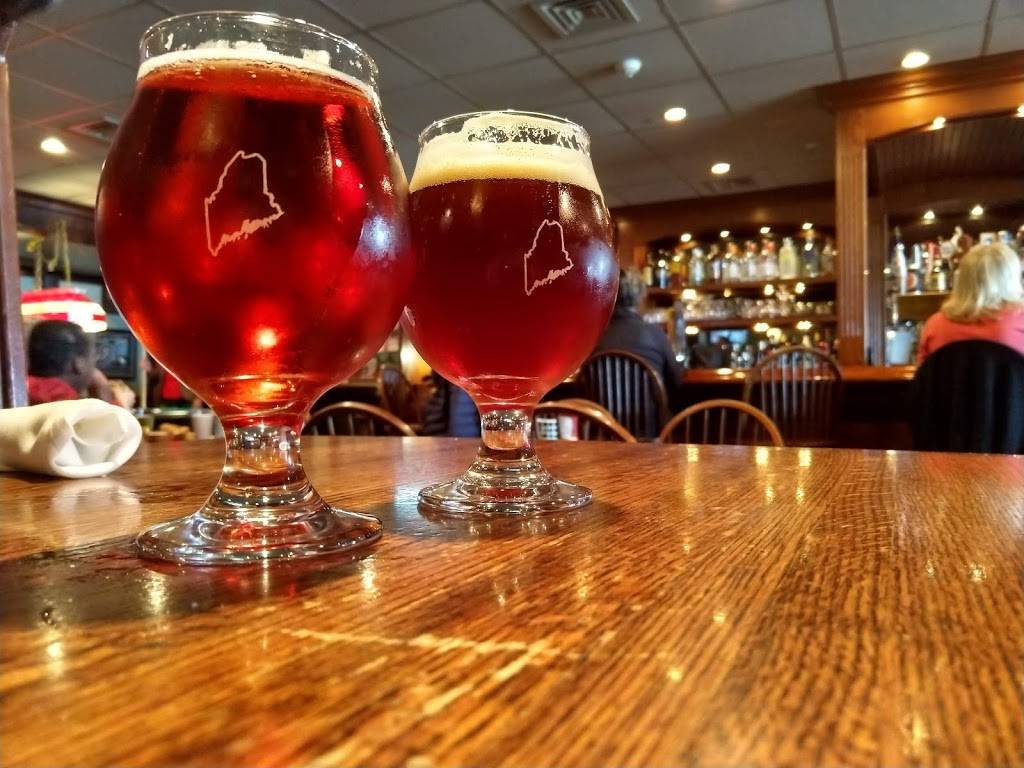 The Bluff Pub | restaurant | 8 Beach St, York, ME 03909, USA | 2073631333 OR +1 207-363-1333