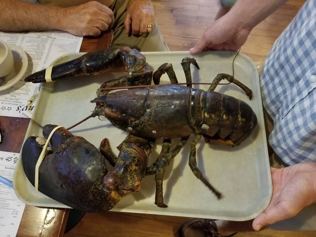 Lennys Indian Head Inn | restaurant | 205 S Montowese St, Branford, CT 06405, USA | 2034881500 OR +1 203-488-1500