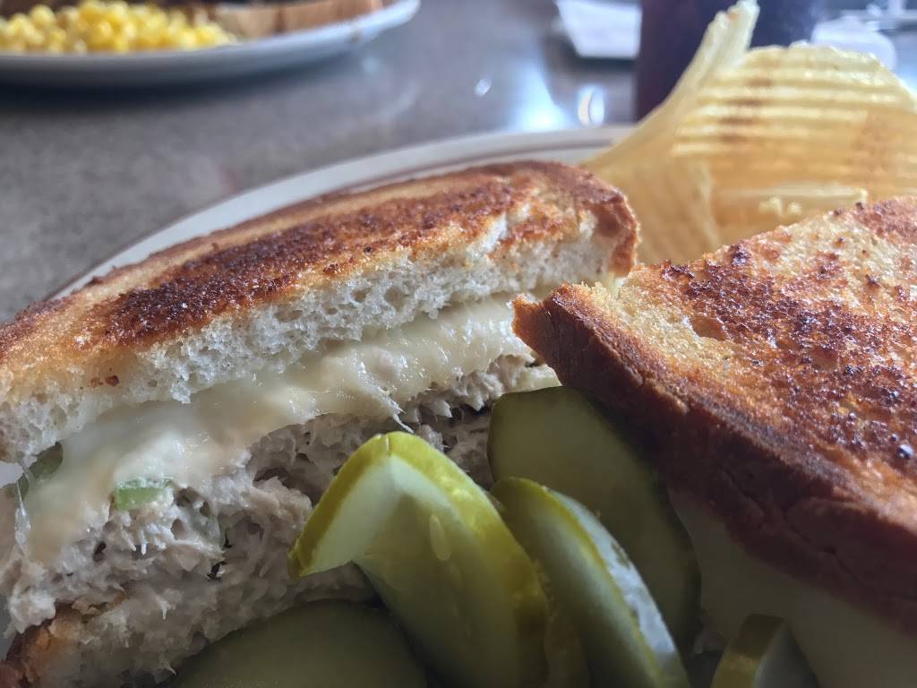 Connors Family Dining | restaurant | 15356 Haggerty Rd, Northville, MI 48111, USA | 7344201141 OR +1 734-420-1141