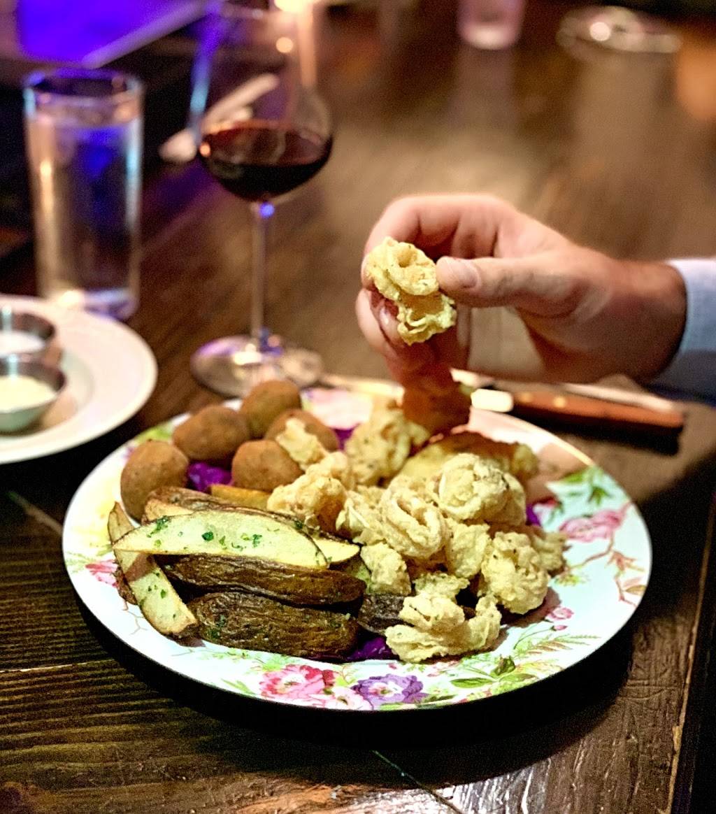 PEQUE Vinos & Tapas | restaurant | 231 W 145th St, New York, NY 10039, USA | 6466784095 OR +1 646-678-4095