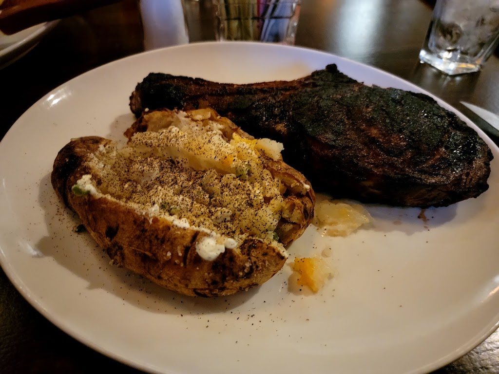 FireRock Steakhouse | restaurant | 6100 E 2nd St, Casper, WY 82609, USA | 3072342333 OR +1 307-234-2333