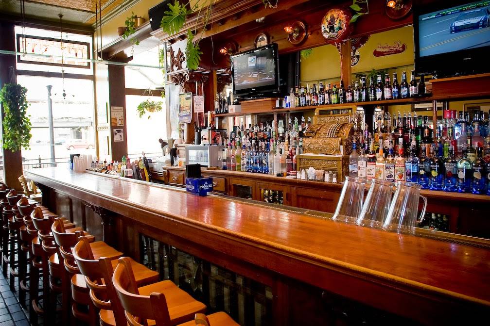 Columbia Street West | restaurant | 135 W Columbia St, Fort Wayne, IN 46802, USA | 2604225055 OR +1 260-422-5055