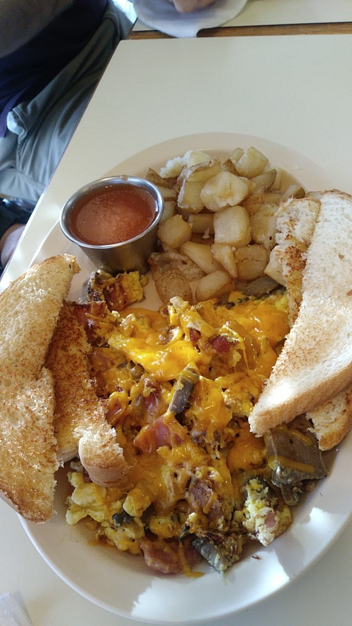 Wings | restaurant | 402 N 1st St, Artesia, NM 88210, USA | 5757464288 OR +1 575-746-4288