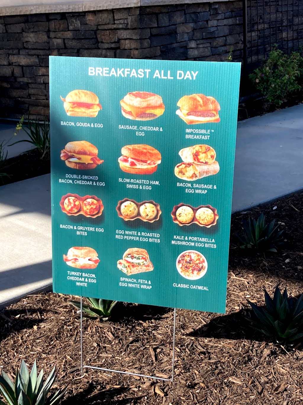 Starbucks | cafe | 19045 Golden Valley Rd, Santa Clarita, CA 91387, USA | 6615540003 OR +1 661-554-0003