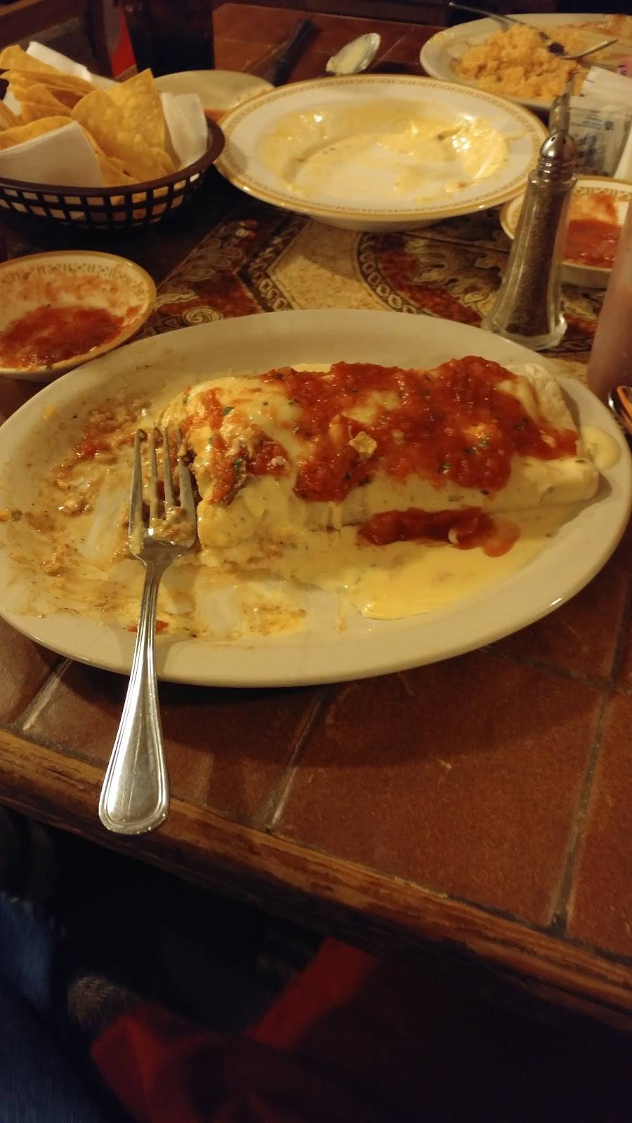 Cactus Cantina & Grill | restaurant | 2802 S Hydraulic Ave, Wichita, KS 67216, USA | 3165290238 OR +1 316-529-0238