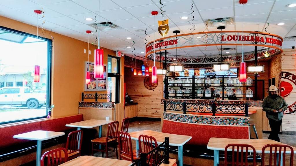Popeyes Louisiana Kitchen | restaurant | 2101 W Ben White Blvd, Austin, TX 78704, USA | 5126892389 OR +1 512-689-2389