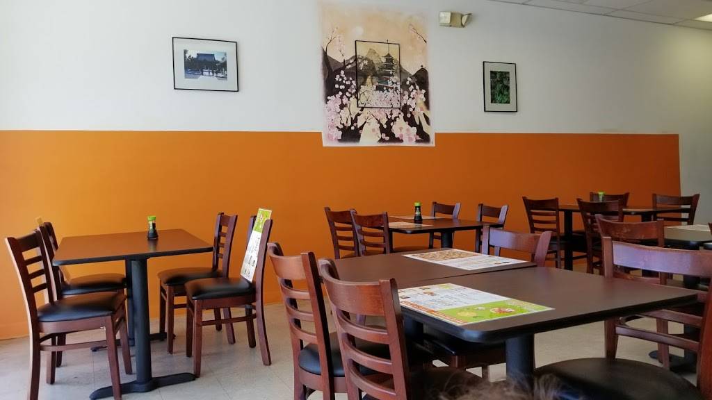 Orange Roll & Sushi | restaurant | 1963 Pacific Coast Hwy, Lomita, CA 90717, USA | 3105179912 OR +1 310-517-9912