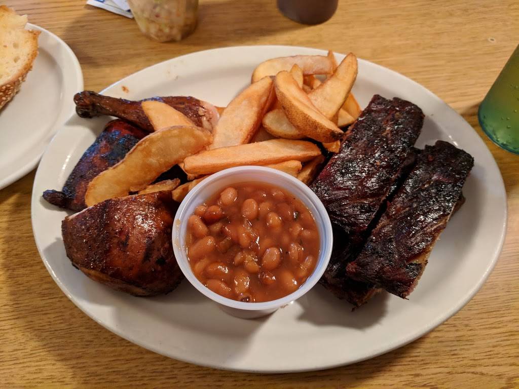 Fat Jacks Barbecue | restaurant | 6207 Monona Dr, Monona, WI 53716, USA | 6082214220 OR +1 608-221-4220