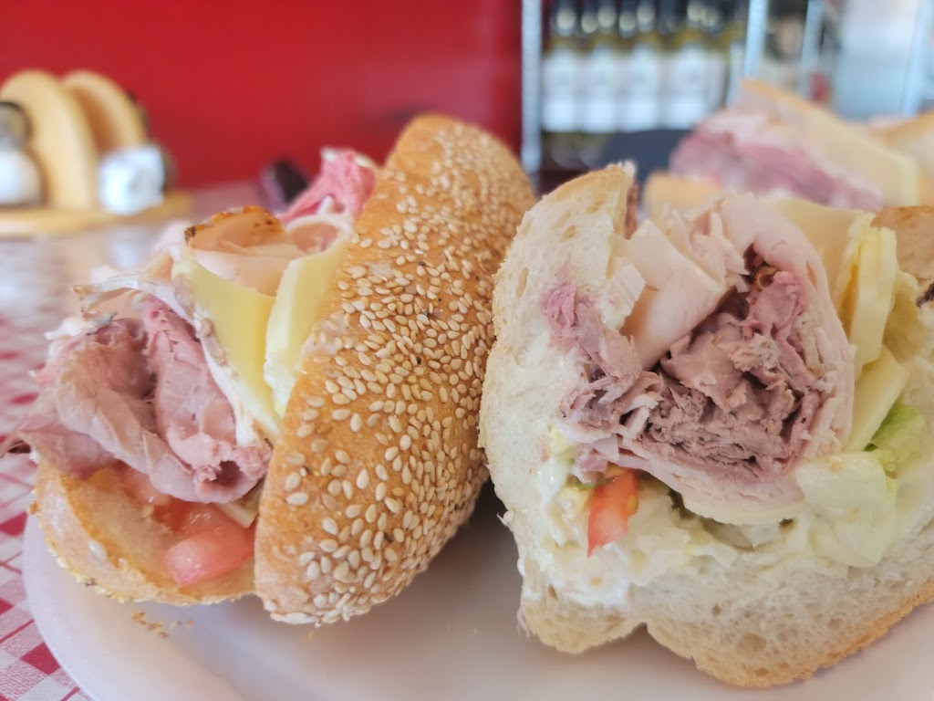 A & N Italian Deli | restaurant | 17956 US Hwy 19 N, Clearwater, FL 33764, USA | 7275316371 OR +1 727-531-6371