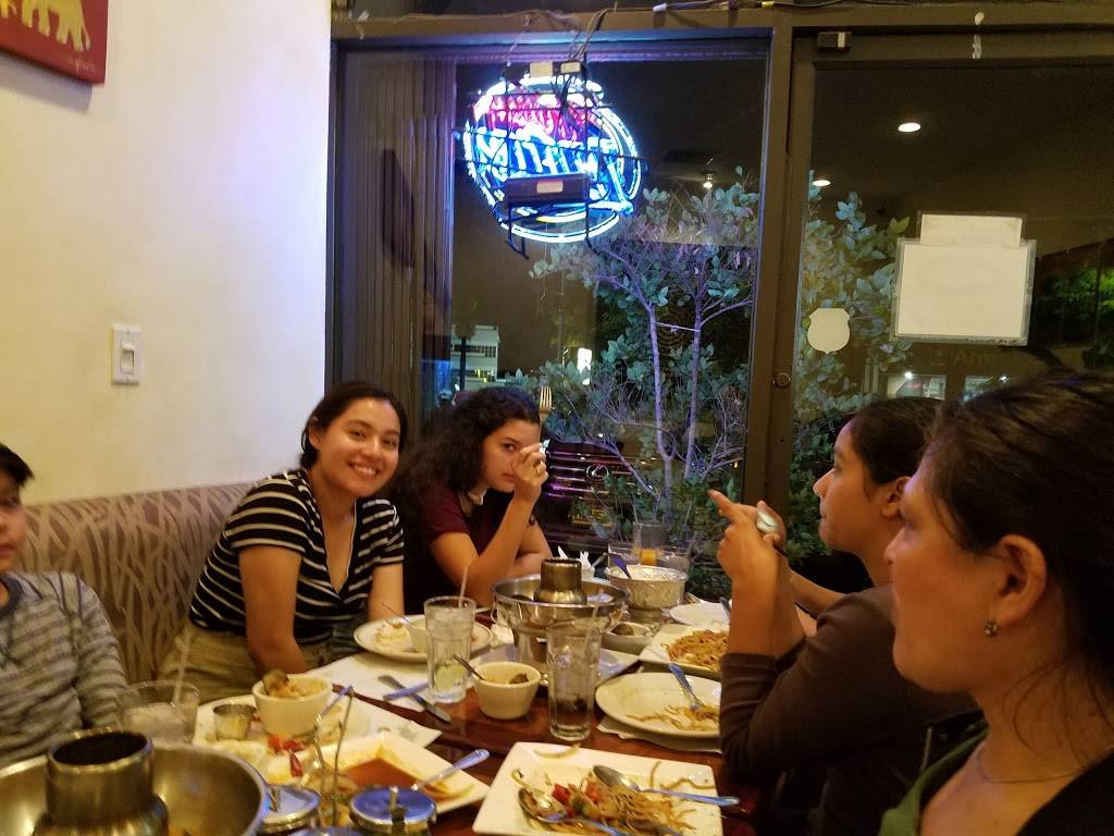 Original Thai BBQ Restaurant | restaurant | 18818 Ventura Blvd, Tarzana, CA 91356, USA | 8188814909 OR +1 818-881-4909