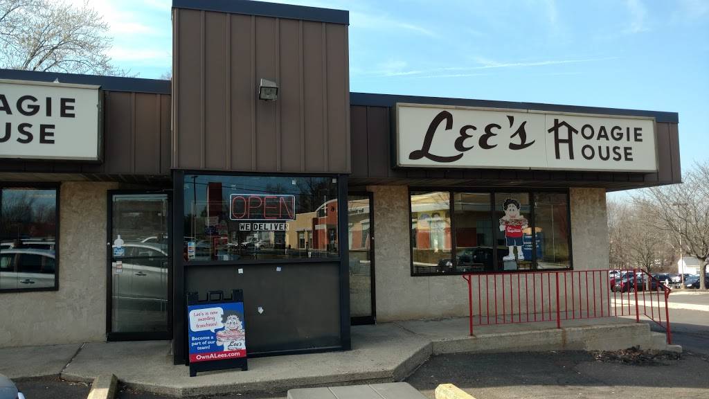 Lees Hoagie House Southampton | restaurant | 26 2nd St Pike, Southampton, PA 18966, USA | 2153222500 OR +1 215-322-2500