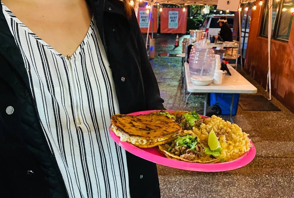 Manna Tacos | restaurant | 570 W 4th St #107, San Bernardino, CA 92401, USA | 9092802785 OR +1 909-280-2785