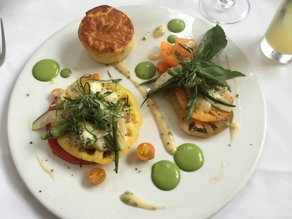 St. Johns Restaurant | restaurant | 1278 Market St, Chattanooga, TN 37402, USA | 4232664400 OR +1 423-266-4400