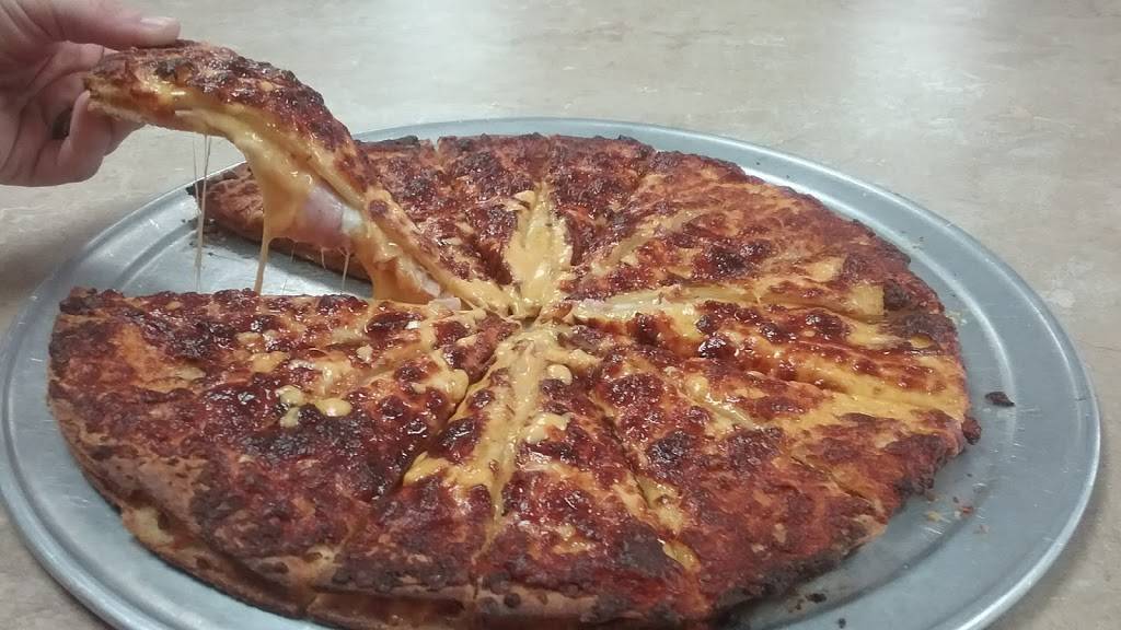 TNT Pizza | restaurant | 14244 US-79, Buchanan, TN 38222, USA | 7314077491 OR +1 731-407-7491