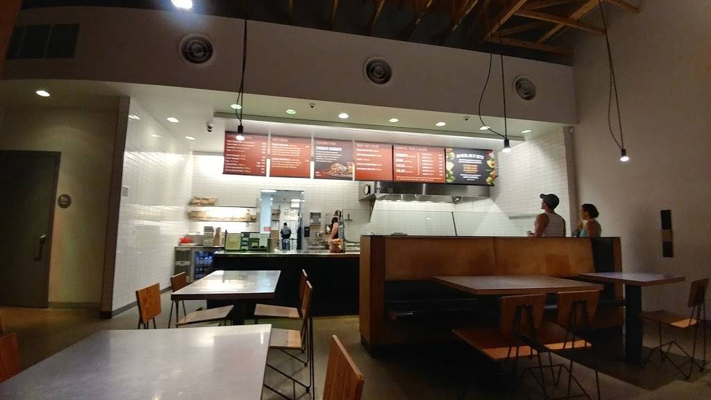 Chipotle Mexican Grill | restaurant | 156 S, TX-46 Ste 110, New Braunfels, TX 78130, USA | 8306299300 OR +1 830-629-9300