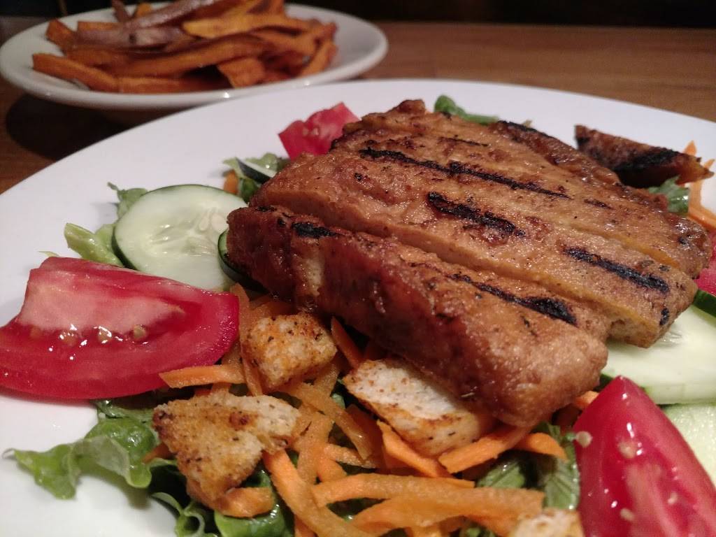 Ipanema Cafe | restaurant | 917 W Grace St, Richmond, VA 23220, USA | 8042130190 OR +1 804-213-0190