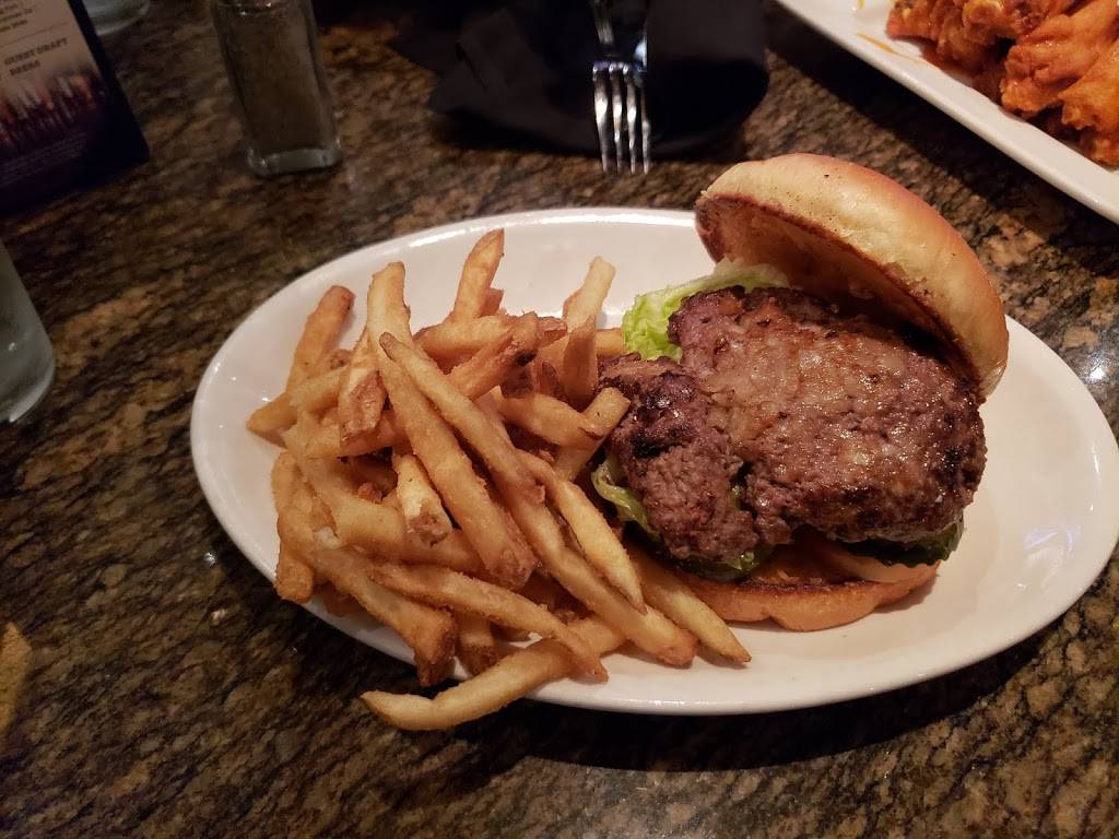 BJs Restaurant & Brewhouse | restaurant | 16060 Beach Blvd, Huntington Beach, CA 92647, USA | 7148429242 OR +1 714-842-9242