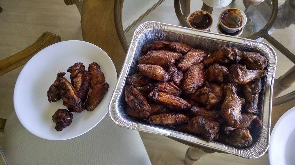 James Brown Famous Flames BBQ | restaurant | 423 E Cornell St, Avon Park, FL 33825, USA | 8634522066 OR +1 863-452-2066